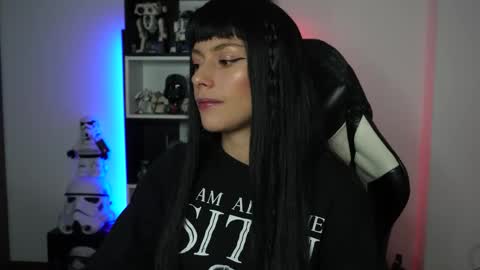 Emily online show from April 2026 02:25:02 AM