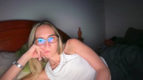 Snapshot of pinkilola chatting on July 2026 11:37:02 PM Pinkilola online show from July 2026 11:37:02 PM