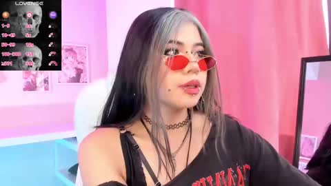 PINKK online show from October 2025 02:12:02 PM