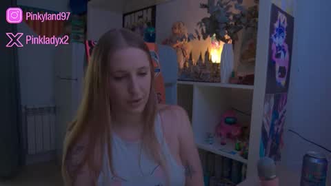 pinkladyx2 online show from February 2026 04:19:01 PM