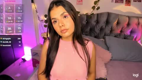 Sarah .. online show from December 2024 01:25:01 AM