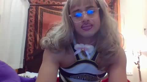 pinkpillbambi online show from December 2024 01:21:01 AM