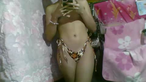 Snapshot of pinky_divine chatting on December 2025 05:53:01 PM pinky_divine online show from December 2025 05:53:01 PM