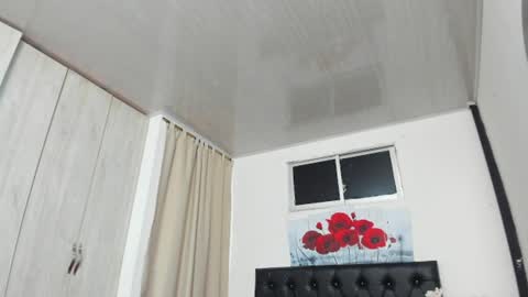 Snapshot of pinky_f00x chatting on June 2026 07:24:01 PM pinky_f00x online show from June 2026 07:24:01 PM