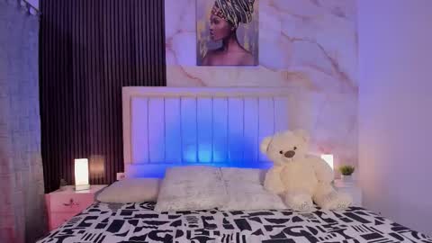 Peachy online show from October 2025 03:27:01 AM