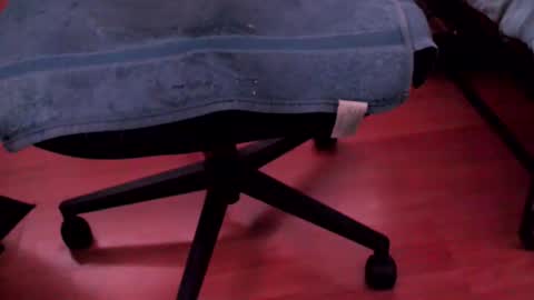 Snapshot of pip10 chatting on October 2025 06:06:01 PM pip10 online show from October 2025 06:06:01 PM