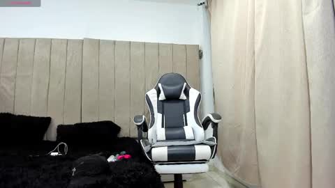 Snapshot of pipe_hot04 chatting on May 2026 02:51:01 AM pipe hot04 online show from May 2026 02:51:01 AM