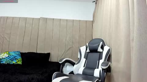 Snapshot of pipe_hot04 chatting on May 2026 03:13:01 AM pipe hot04 online show from May 2026 03:13:01 AM