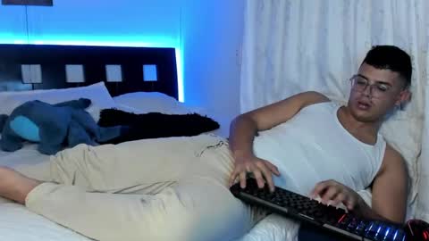 Snapshot of piperodriguez_ chatting on December 2024 04:46:01 AM Pipe Rodriguez online show from December 2024 04:46:01 AM