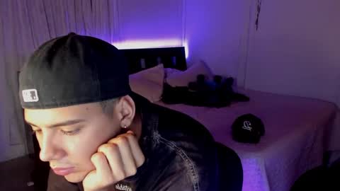 Snapshot of piperodriguez_ chatting on January 2025 04:04:01 AM Pipe Rodriguez online show from January 2025 04:04:01 AM