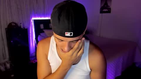 Snapshot of piperodriguez_ chatting on January 2025 02:47:01 AM Pipe Rodriguez online show from January 2025 02:47:01 AM