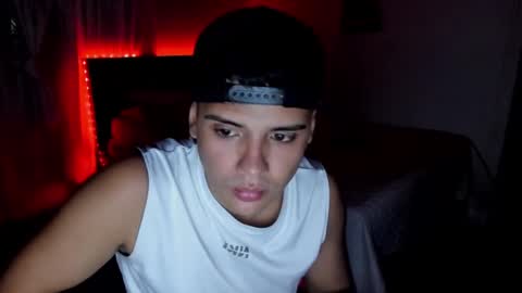 Snapshot of piperodriguez_ chatting on February 2025 05:10:02 AM Pipe Rodriguez online show from February 2025 05:10:02 AM