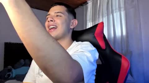 Snapshot of piperodriguez_ chatting on February 2025 10:17:02 PM Pipe Rodriguez online show from February 2025 10:17:02 PM