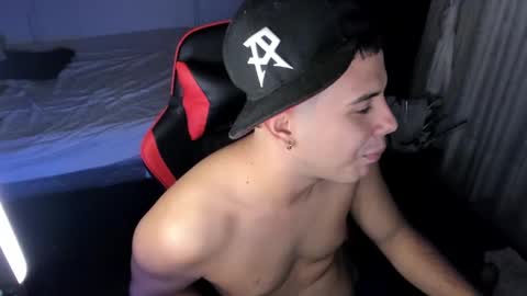 Snapshot of piperodriguez_ chatting on March 2025 03:48:02 AM Pipe Rodriguez online show from March 2025 03:48:02 AM