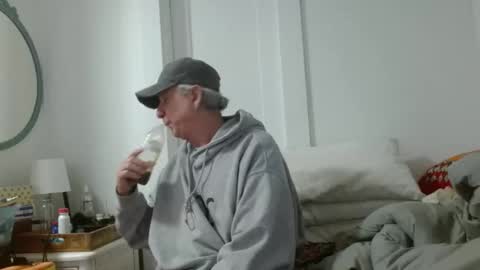 pirate334 online show from April 2026 09:37:01 PM