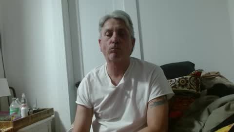 Snapshot of pirate334 chatting on April 2026 04:06:01 AM pirate334 online show from April 2026 04:06:01 AM