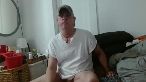 Snapshot of pirate334 chatting on May 2026 03:42:01 PM pirate334 online show from May 2026 03:42:01 PM