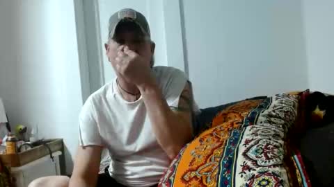Snapshot of pirate334 chatting on June 2026 05:08:01 AM pirate334 online show from June 2026 05:08:01 AM
