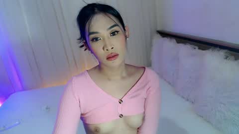 Ari online show from February 2025 12:08:01 PM