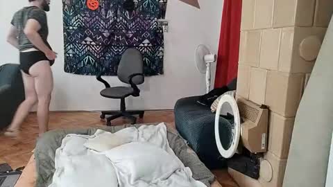 Dominik online show from October 2025 11:40:01 AM