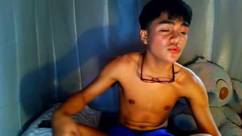 Snapshot of pixie_hugecock chatting on July 2026 06:19:02 AM jay online show from July 2026 06:19:02 AM