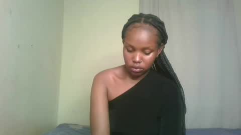 Snapshot of pixie_roman chatting on December 2024 10:01:02 AM Majesty online show from December 2024 10:01:02 AM