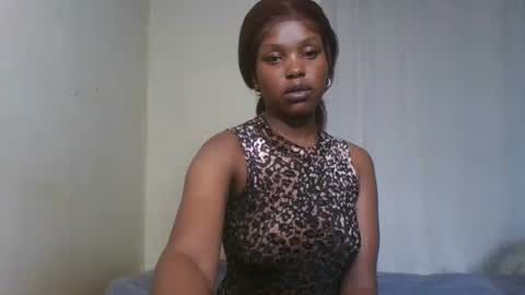 Snapshot of pixie_roman chatting on December 2024 02:12:01 PM Majesty online show from December 2024 02:12:01 PM