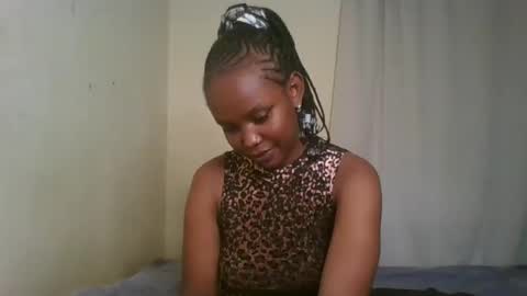 Snapshot of pixie_roman chatting on January 2025 03:32:02 PM Majesty online show from January 2025 03:32:02 PM