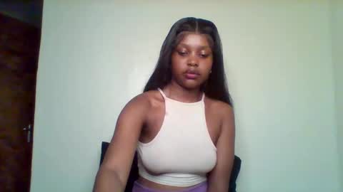 Snapshot of pixie_roman chatting on January 2026 05:26:01 PM Majesty online show from January 2026 05:26:01 PM