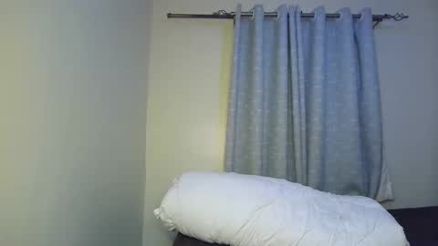 Snapshot of pixie_roman chatting on May 2026 12:49:01 AM Majesty online show from May 2026 12:49:01 AM