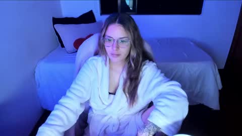 Snapshot of pixiedaemon chatting on May 2026 12:26:01 AM pixie online show from May 2026 12:26:01 AM