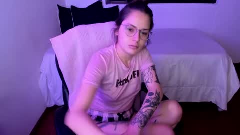 Snapshot of pixiedaemon chatting on May 2026 01:58:02 AM pixie online show from May 2026 01:58:02 AM