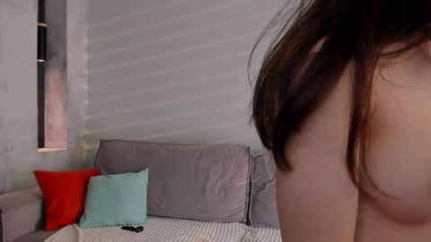 Snapshot of pixiesdoll chatting on May 2026 03:39:02 PM Mila online show from May 2026 03:39:02 PM