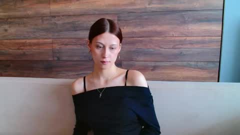 Snapshot of pizza_pepperonii chatting on May 2026 07:02:02 AM violeta online show from May 2026 07:02:02 AM