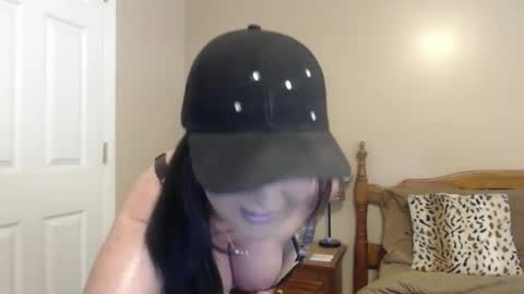 playfulkitten17 online show from April 2026 02:41:01 PM