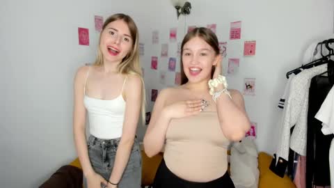 Snapshot of playfulmelly chatting on May 2026 12:34:02 PM Melly online show from May 2026 12:34:02 PM
