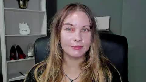 Valeria online show from November 2025 10:09:02 PM