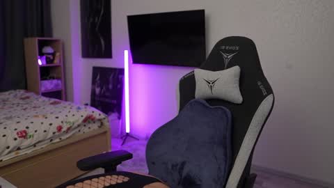 21 y.o Mila online show from March 2025 05:08:02 PM