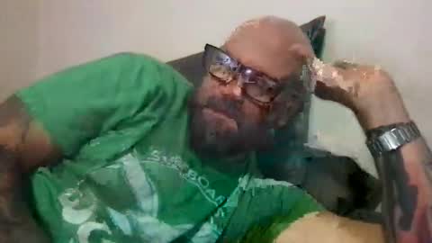 Snapshot of pleasesitonmycock chatting on December 2024 01:42:01 AM PleaseSitOnMyCock online show from December 2024 01:42:01 AM