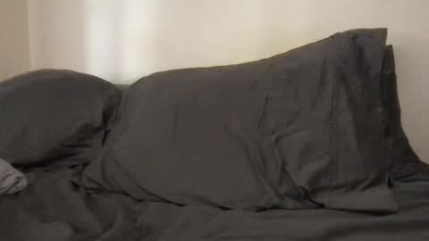 Snapshot of pleasesitonmycock chatting on January 2025 06:27:02 PM PleaseSitOnMyCock online show from January 2025 06:27:02 PM