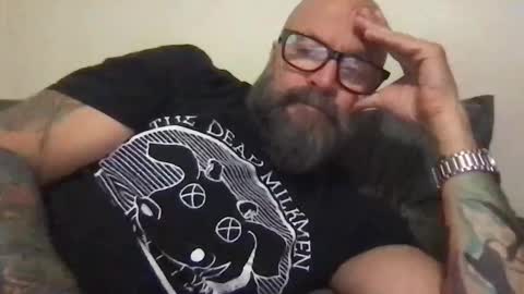 Snapshot of pleasesitonmycock chatting on January 2025 05:51:02 AM PleaseSitOnMyCock online show from January 2025 05:51:02 AM