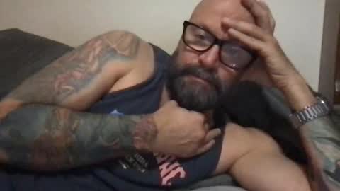 Snapshot of pleasesitonmycock chatting on January 2025 01:17:01 AM PleaseSitOnMyCock online show from January 2025 01:17:01 AM