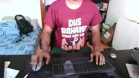 Sam online show from November 2025 12:59:02 PM