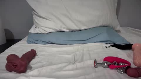 Snapshot of pleasure6887604 chatting on November 2025 04:14:02 PM MirIsk online show from November 2025 04:14:02 PM