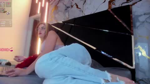 JUAN AND JULI online show from March 2025 11:38:02 PM