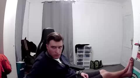 plkrisztian online show from March 2026 10:48:01 PM