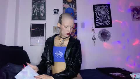    online show from November 2025 01:03:02 AM