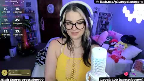 Snapshot of plutoprincess69 chatting on August 2026 04:49:01 AM Pluto Princess online show from August 2026 04:49:01 AM