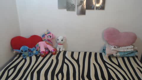 Snapshot of pocahontas_princess__ chatting on September 2025 01:35:02 PM Pocahontas online show from September 2025 01:35:02 PM