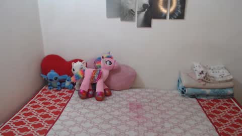 Snapshot of pocahontas_princess__ chatting on September 2025 02:55:01 PM Pocahontas online show from September 2025 02:55:01 PM